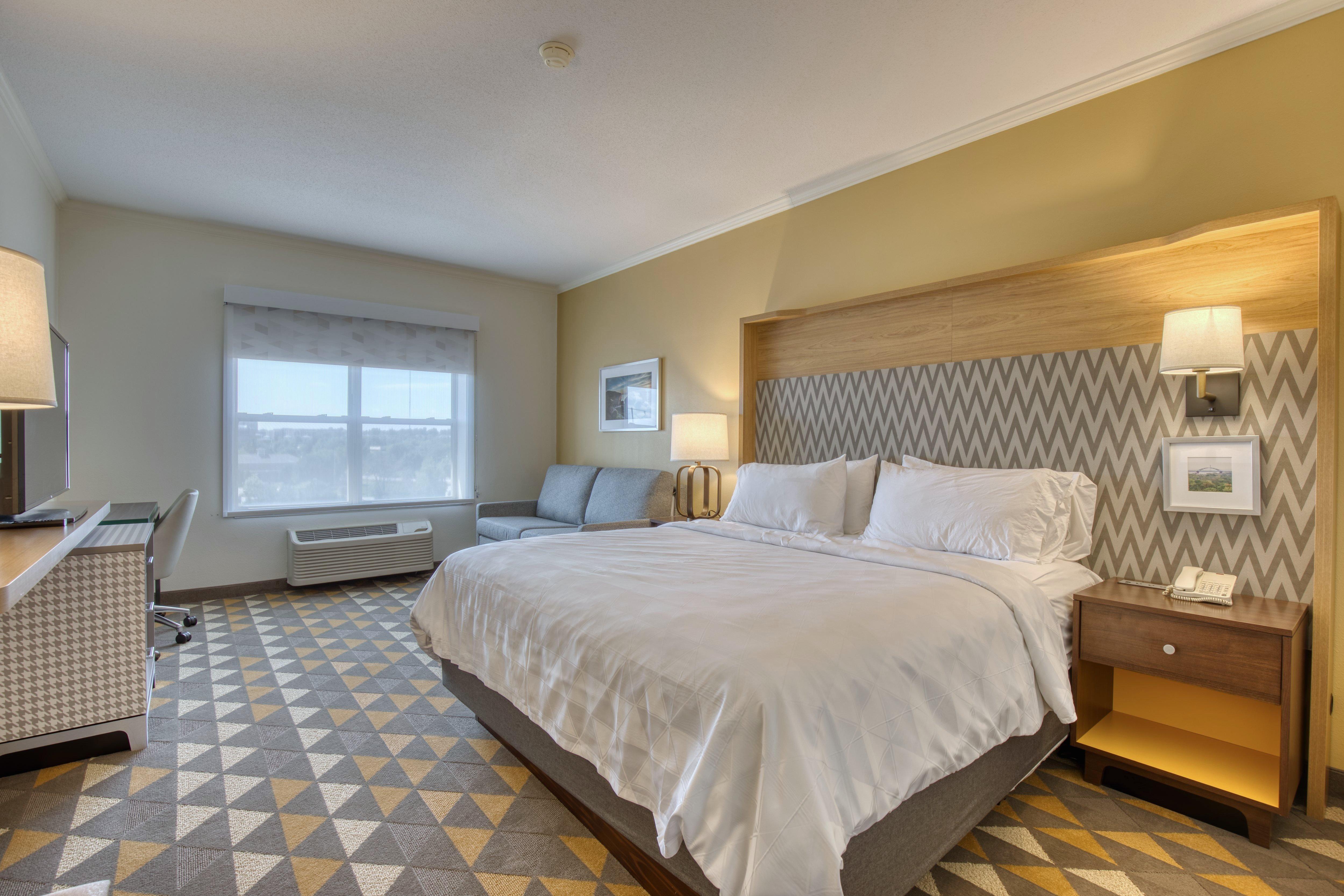 Holiday Inn Hotel & Suites Madison West - Middleton By Ihg Bagian luar foto
