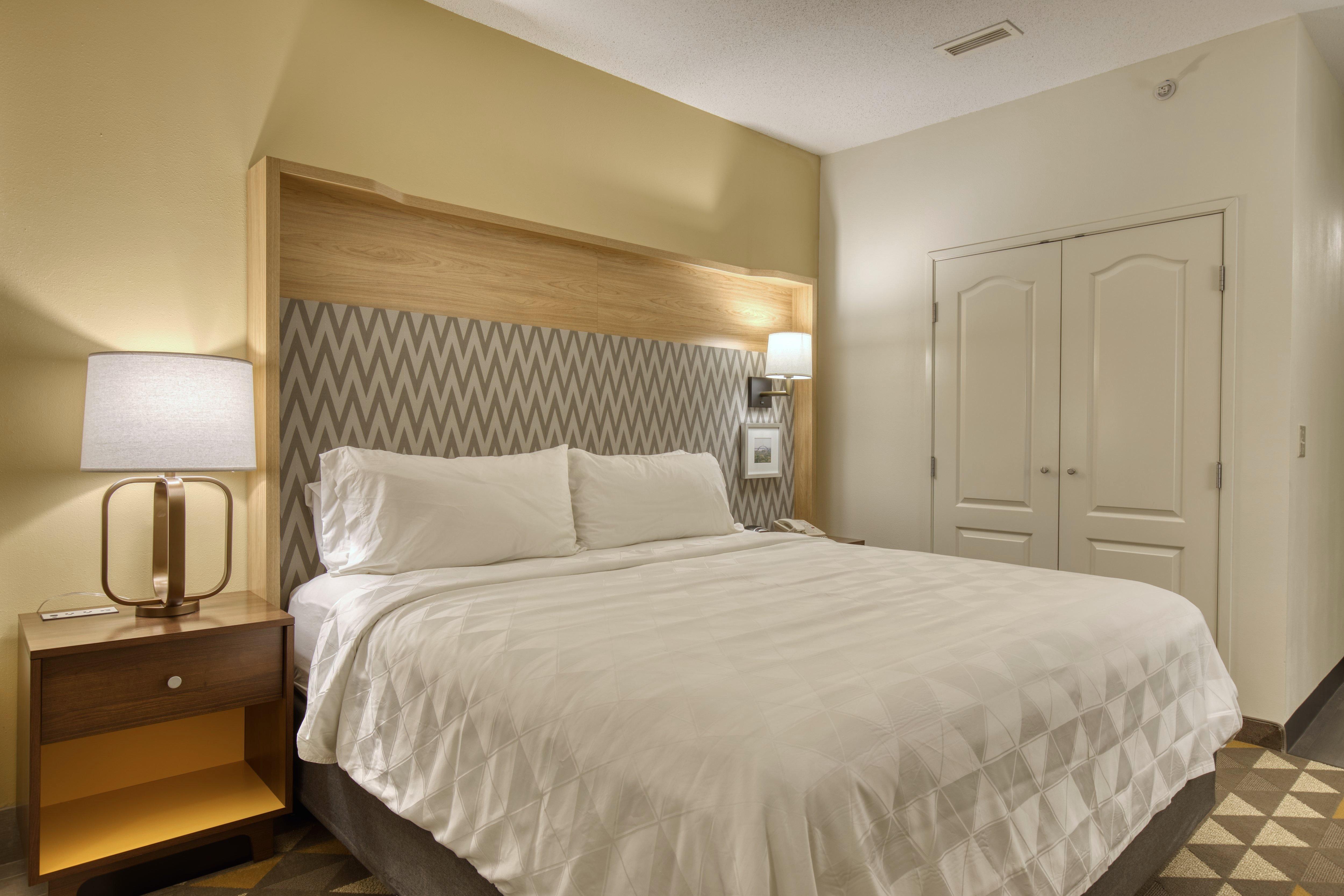 Holiday Inn Hotel & Suites Madison West - Middleton By Ihg Bagian luar foto
