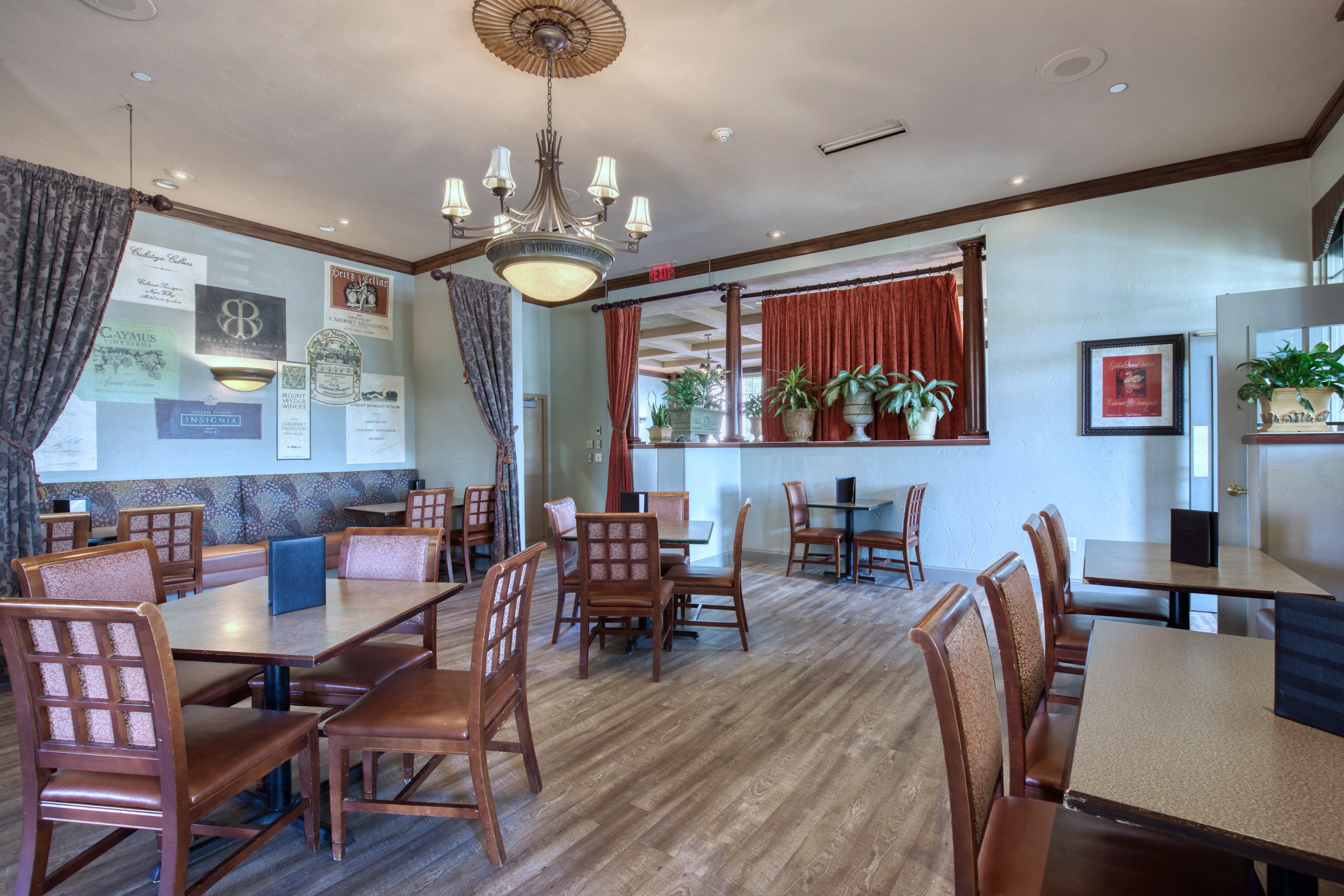 Holiday Inn Hotel & Suites Madison West - Middleton By Ihg Bagian luar foto