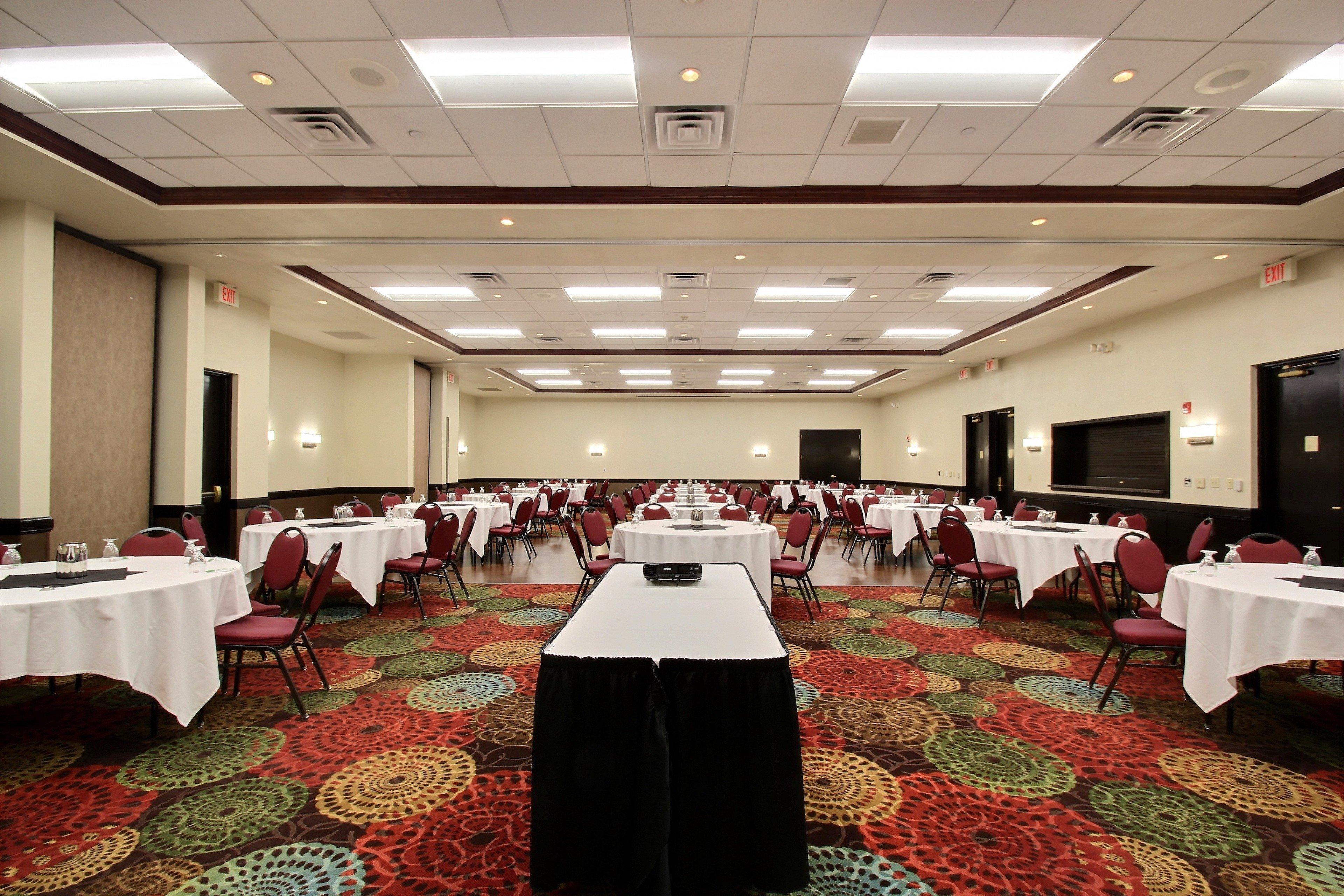 Holiday Inn Hotel & Suites Madison West - Middleton By Ihg Bagian luar foto
