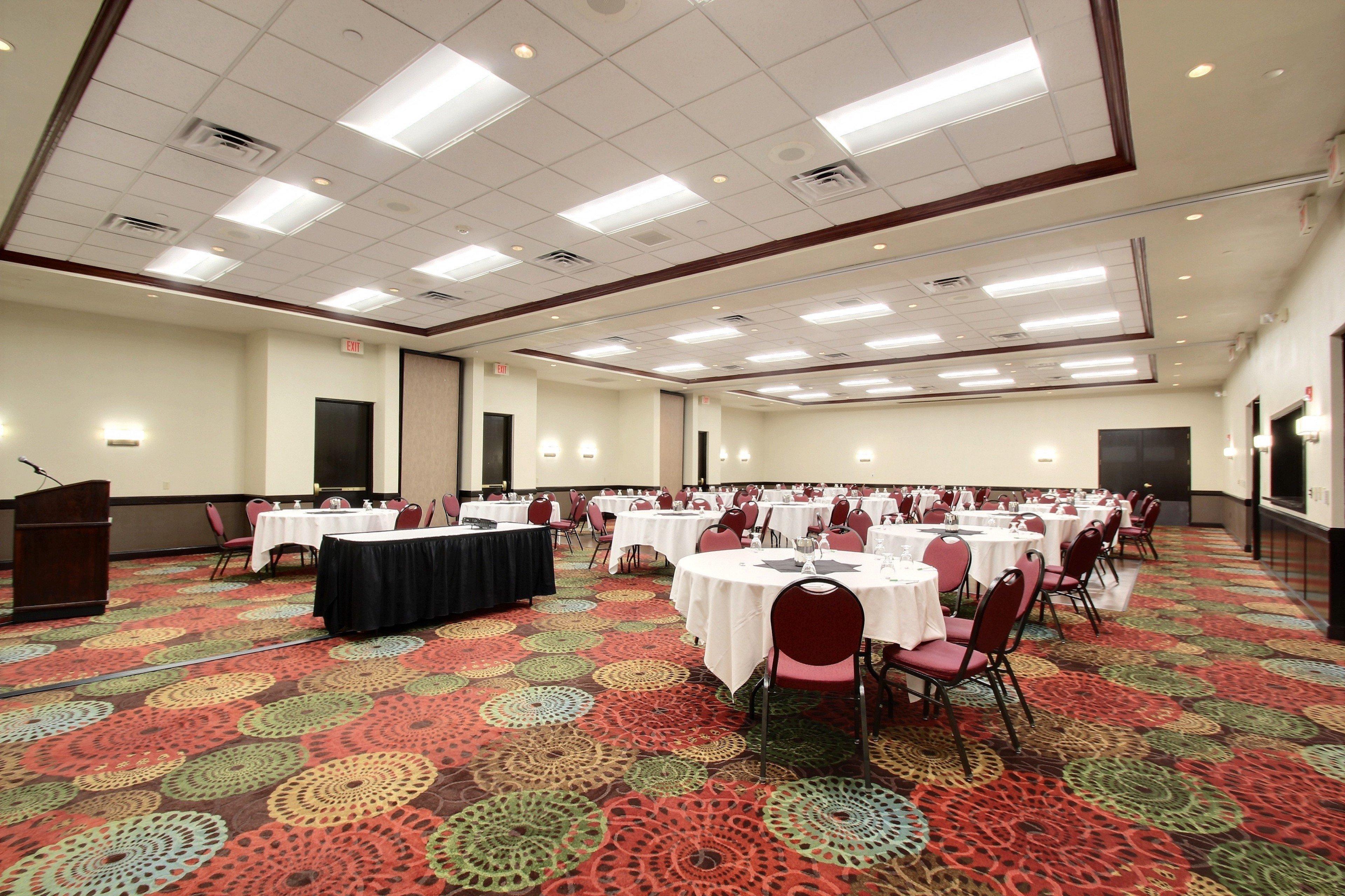 Holiday Inn Hotel & Suites Madison West - Middleton By Ihg Bagian luar foto