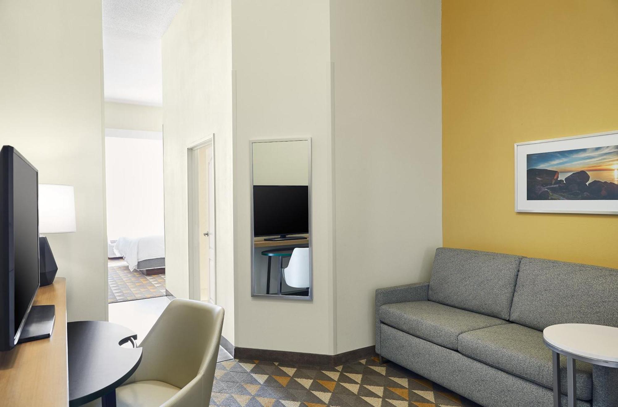 Holiday Inn Hotel & Suites Madison West - Middleton By Ihg Bagian luar foto