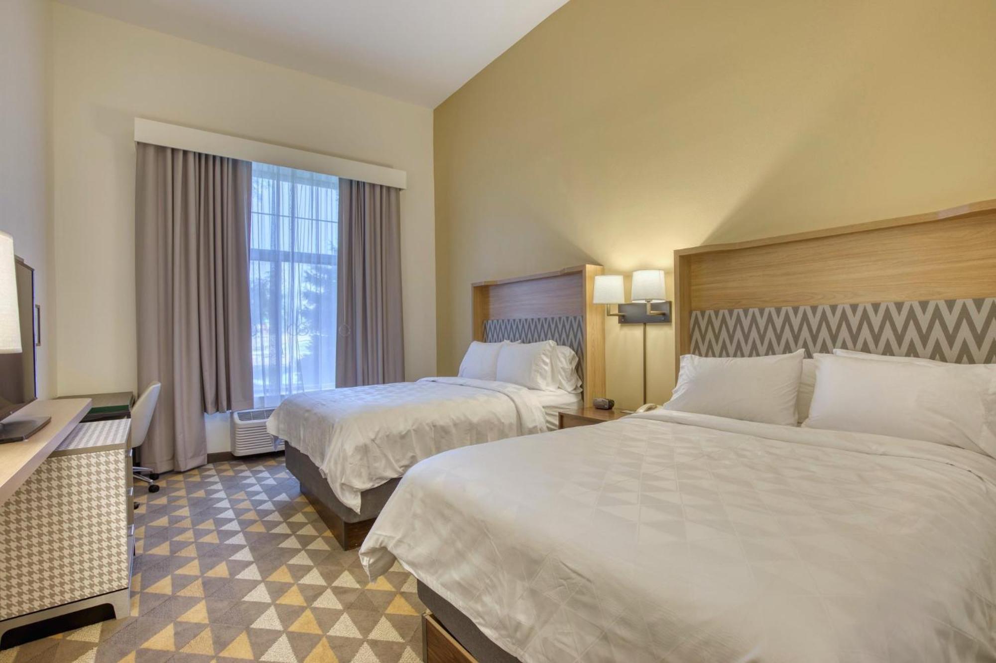 Holiday Inn Hotel & Suites Madison West - Middleton By Ihg Bagian luar foto